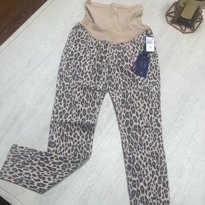 NWT Vigoss Skinny Maternity Leopard Print Jeans